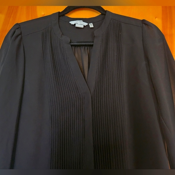 Black Blouse with hidden button pleated front details - Picture 4 of 5